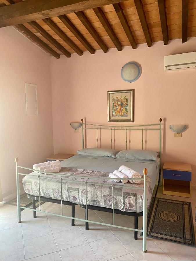 Apartment Tirreno Tirrenia Exterior foto