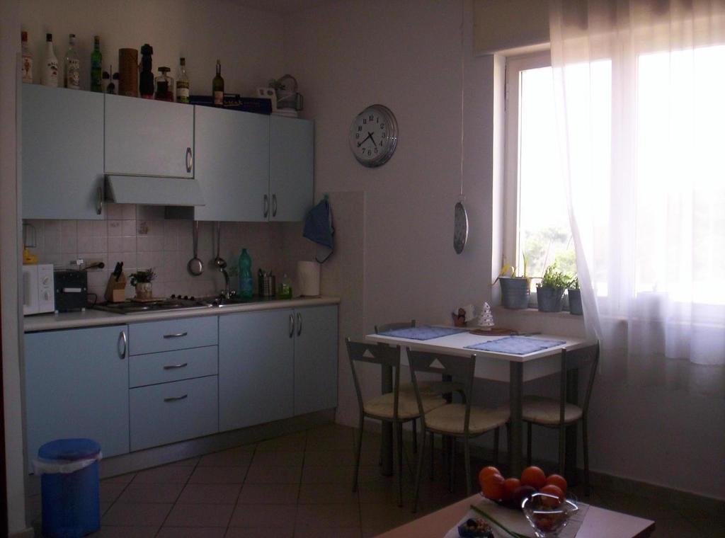 Apartment Tirreno Tirrenia Zimmer foto